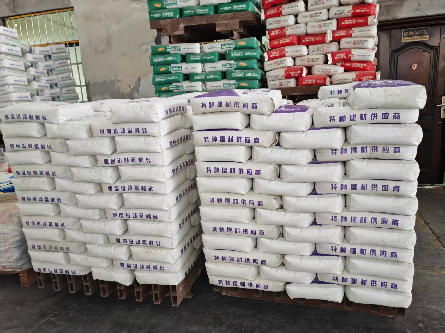 抚州拱顶带模注浆料