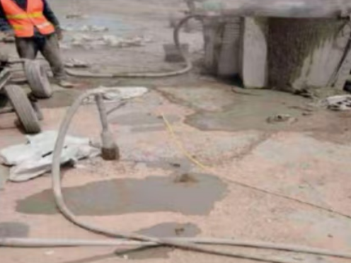 抚州水泥混凝土路面板底注浆技术 路面脱空注浆整治方案